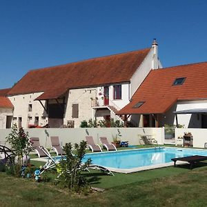 La Maison Rouge Ladoix - Proche Beaune Bed & Breakfast Exterior photo