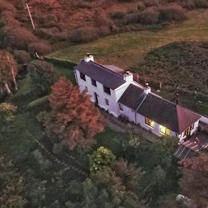 Fasgadh Crofters Cottage Broadford  Exterior photo