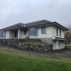 Þverhamar Hostel Breiðdalsvík Exterior photo