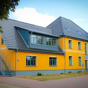 Gaestehaus Burgblick Hotell Neustadt-Glewe Exterior photo