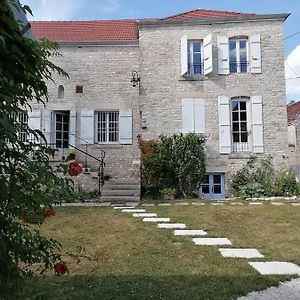 Chambre D'Hotes Esprit De Famille Bed & Breakfast Landreville Exterior photo