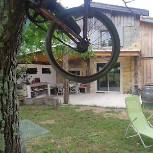 Au Velo Dans L'Arbre Bed & Breakfast Saint-Sulpice-de-Faleyrens Exterior photo