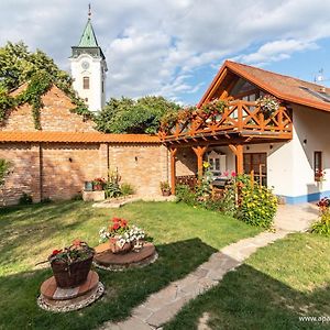 U Starenky Leilighet Dolní Bojanovice Exterior photo