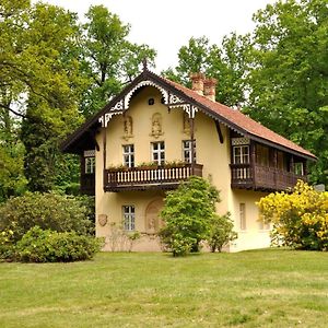 Kavalierhaus Im Rhododendronpark Kromlau Leilighet Gablenz Exterior photo