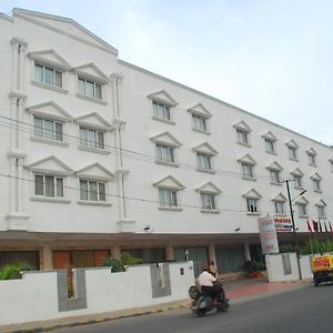 Parijatha Gateway Hotell Bangalore Exterior photo