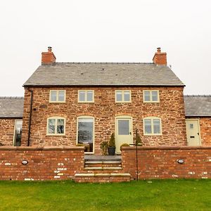 The Patches Villa Shrewsbury Exterior photo