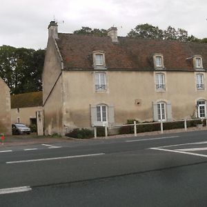 Grange Dans Ancien Corps De Ferme Hotell Bellengreville  Exterior photo