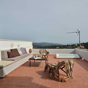 Villa Christini A Luxury Villa With Amazing Views Tzitzifés Exterior photo