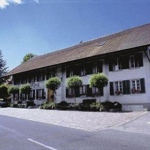 Gasthof Kreuz Muehledorf Hotell Exterior photo