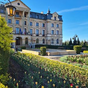 Palac Bursztynowy Hotell Włocławek Exterior photo