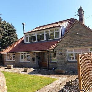 Aldebaran B&B Whitby Exterior photo