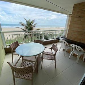 Terramaris Apartamento Beira Mar Pe Na Areia Leilighet Aquiraz Exterior photo