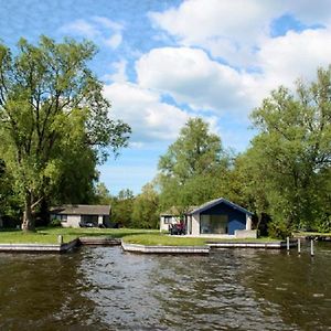 Bungalow Op Eiland Hotell Loosdrecht Exterior photo