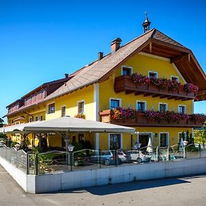 Gasthof Neuhofen Hotell Eugendorf Exterior photo