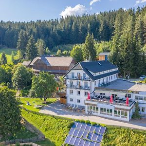 Familienhotel Berger Sankt Jakob im Walde Exterior photo