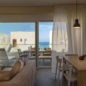 Thetis Beach Suites Kokkinos Pyrgos Exterior photo