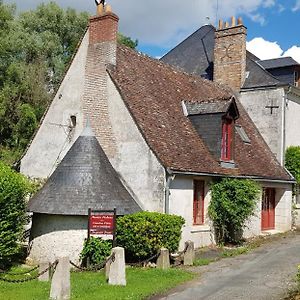 Le Moulin Hodoux Bed & Breakfast Luynes  Exterior photo