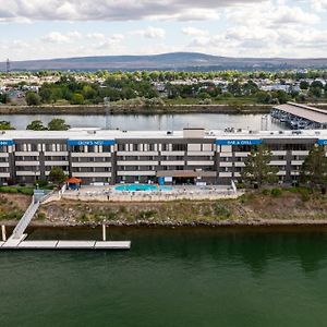 Clover Island Inn Kennewick Exterior photo