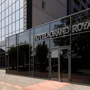 Grand Royal Hotell Tsjernivtsi Exterior photo