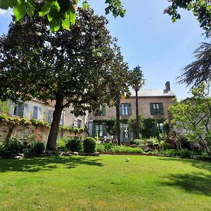 Les Cedres Bed & Breakfast Montaigu-Vendee Exterior photo