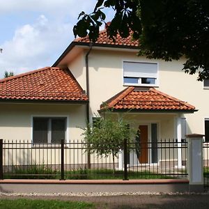 Business Lounge Potsdam Leilighet Exterior photo