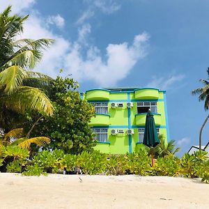 Hus i South Male Atoll på 320 kvm, med 11 soverom, 12 bad Guraidhoo  Exterior photo