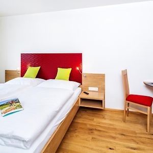 Gasthaus-Pension Sandner Linde Hotell Steinbach an der Steyr Room photo