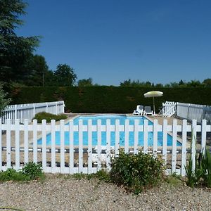 Le Clos D'Emeline Bed & Breakfast Sainte-Terre Exterior photo