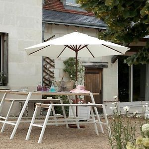 Une Maison, Un Jardin Hotell Berthenay Exterior photo