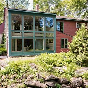 River House In The Heart Of Middlebury Leilighet Exterior photo