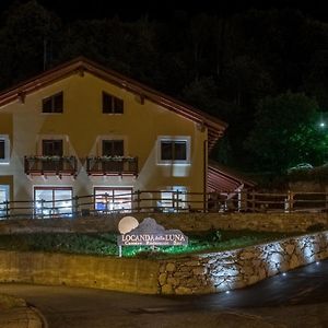 Locanda Della Luna Hotell Ronco Canavese Exterior photo