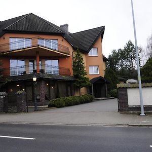 Hotel Zieliniec Poznań Exterior photo