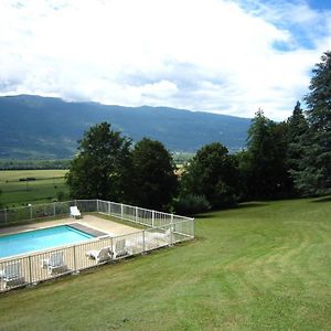 Cosy Castle With Swimming Pool Villa Serrières-en-Chautagne Exterior photo