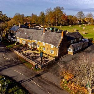 The Red Lion At Hellidon Hotell Daventry Exterior photo