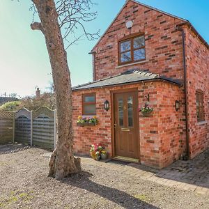 The Stable Villa Lincoln Exterior photo