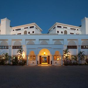 Lantana Galu Beach Hotell Diani Beach Exterior photo