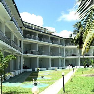 Sea Lotus Park Hotell Trincomalee Exterior photo