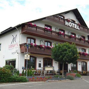 Hotel Zur Moselbruecke Schweich Exterior photo