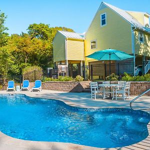 The Emerald Owl House - Peaceful Emerald Isle Beach House W/ Luxurious Heated Pool! Exterior photo