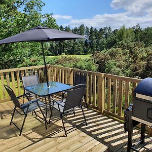 Beautiful Borders Cabin Hotell Jedburgh Exterior photo