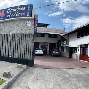 Hostal Cumbres Andinas Hotell Ibarra Exterior photo