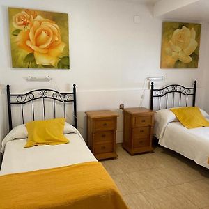 Pension Santa Rita Hotell Calatayud Exterior photo