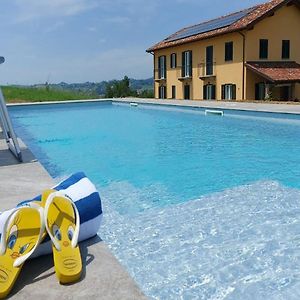 Al Tirabuson Country House Hotell Nizza Monferrato Exterior photo