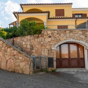 Casa Vacanze Solita Leilighet Budoni Exterior photo