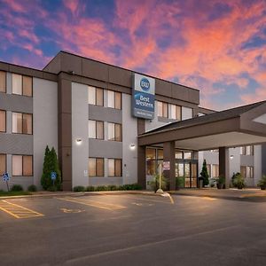 Best Western Waukesha Grand Hotell Pewaukee Exterior photo