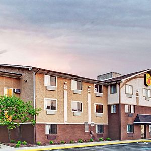 Super 8 By Wyndham Baltimore/Essex Area Hotell Exterior photo