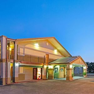 Super 8 By Wyndham La Marque Tx/Texas City Area Hotell Exterior photo