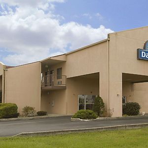 Days Inn By Wyndham Morehead Exterior photo