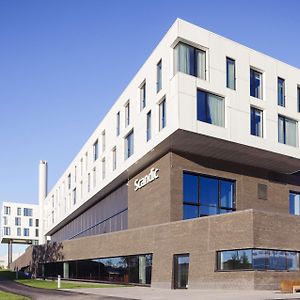 Scandic Fornebu Hotell Exterior photo