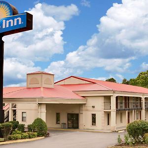 Days Inn By Wyndham Cleveland Tn Exterior photo